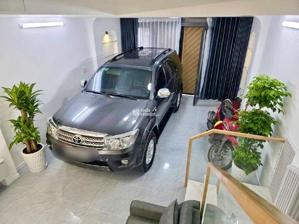 SIÊU PHẨM NHÀ MỚI 100% 4 TẦNG – XE HƠI NGỦ TRONG NHÀ - NGUYỄN THỊ THẬP – Q7