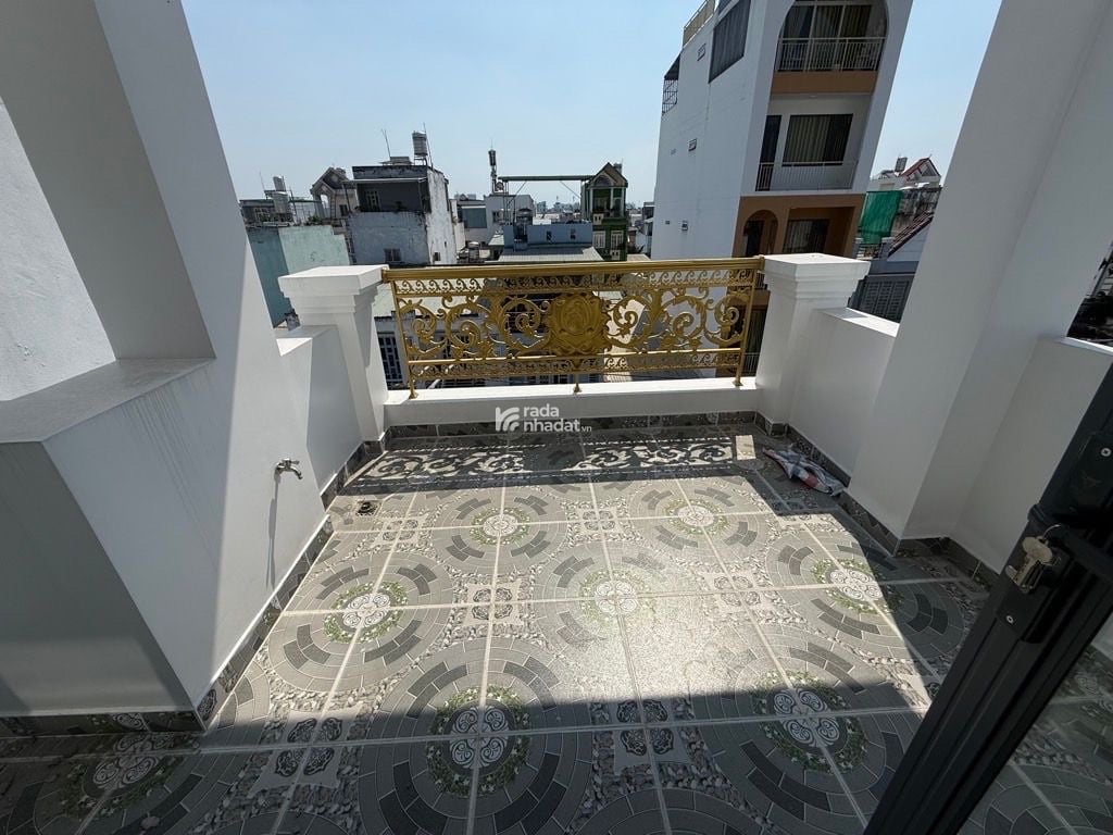 SIÊU PHẨM - 4 TẦNG - MỚI KENG - GIÁP KHU TÊN LỬA - Ô TÔ VÀO NHÀ 