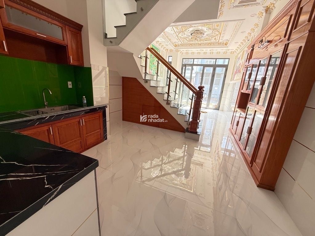 SIÊU PHẨM - 4 TẦNG - MỚI KENG - GIÁP KHU TÊN LỬA - Ô TÔ VÀO NHÀ 