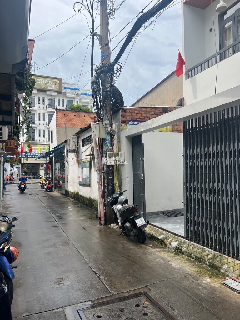 NGAY CHỢ VẢI, HẺM XE HƠI NGUYỄN SƠN, TÂN PHÚ, 50M2 NGANG HIẾM CÓ. GIẢM 550TR CHỈ 7.3T