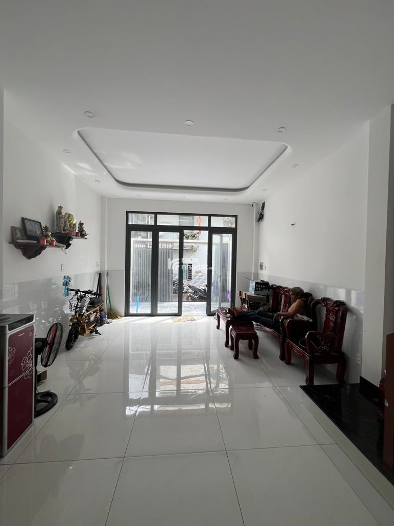 NGAY CHỢ VẢI, HẺM XE HƠI NGUYỄN SƠN, TÂN PHÚ, 50M2 NGANG HIẾM CÓ. GIẢM 550TR CHỈ 7.3T