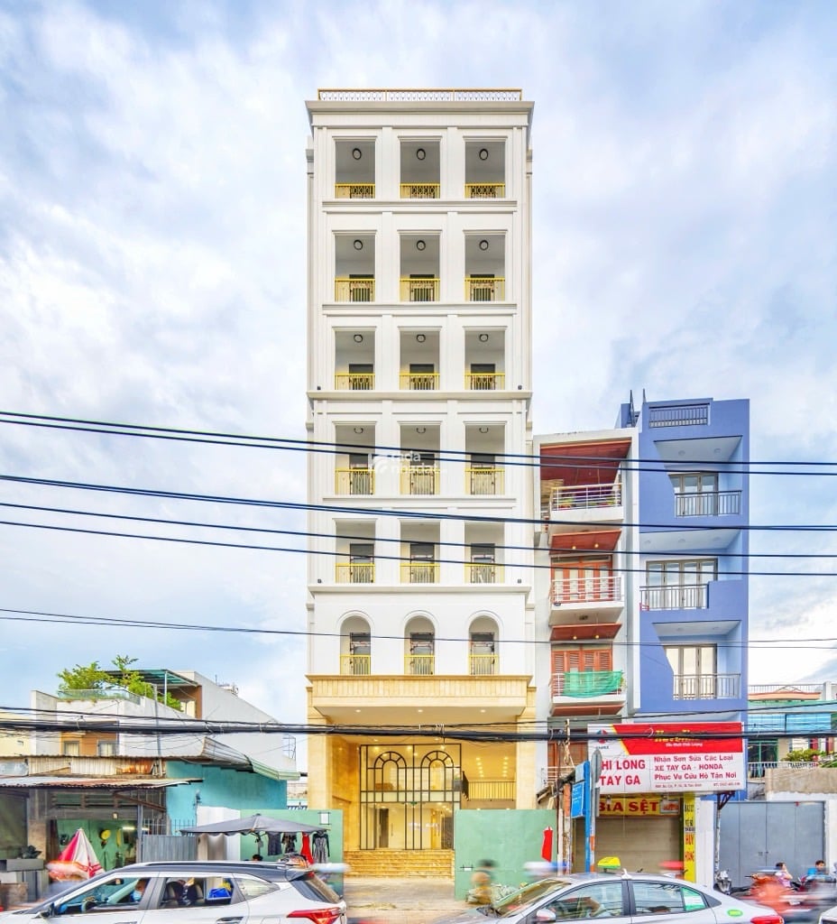 TOÀ NHÀ VP CHDV- 1 HẦM 10 TẦNG NỔI CÓ THANG MÁY - 239M2- NGANG 9.3M- ĐƯỜNG 25M- DÒNG TIỀN 300TR/TH