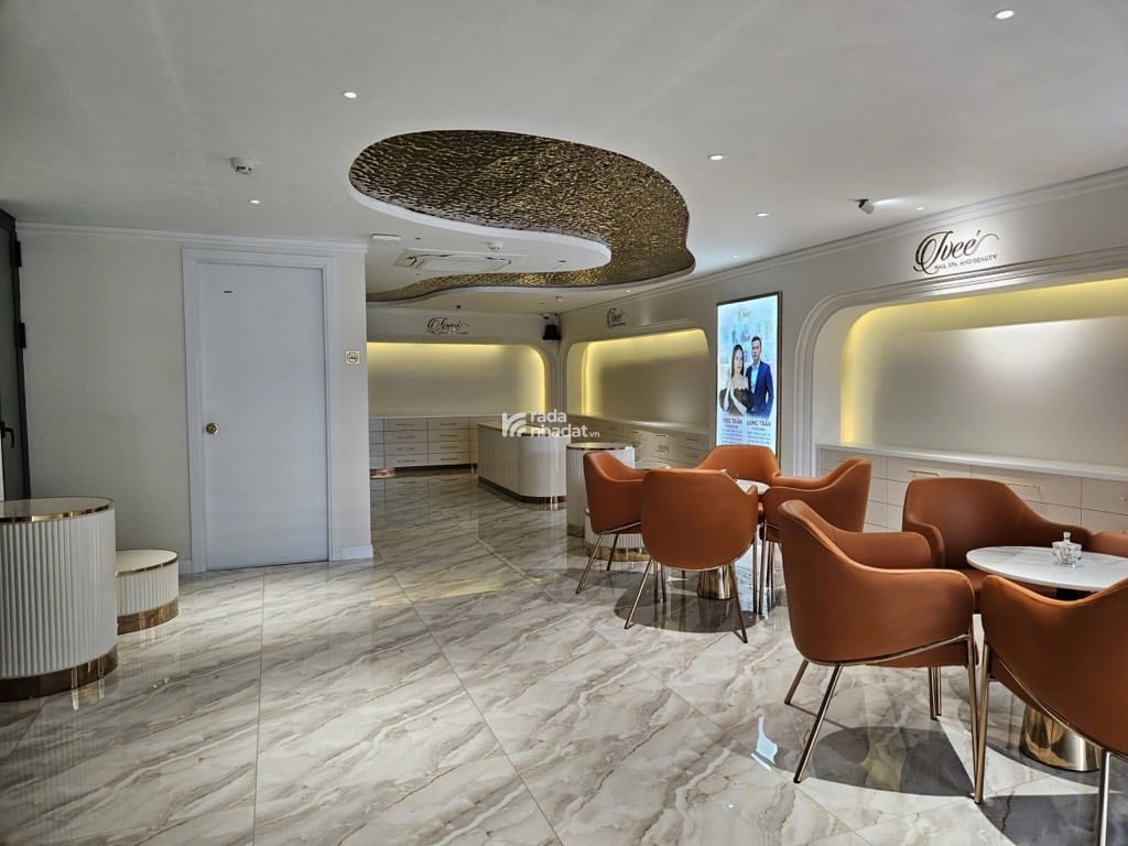 TOÀ NHÀ VP CHDV- 1 HẦM 10 TẦNG NỔI CÓ THANG MÁY - 239M2- NGANG 9.3M- ĐƯỜNG 25M- DÒNG TIỀN 300TR/TH