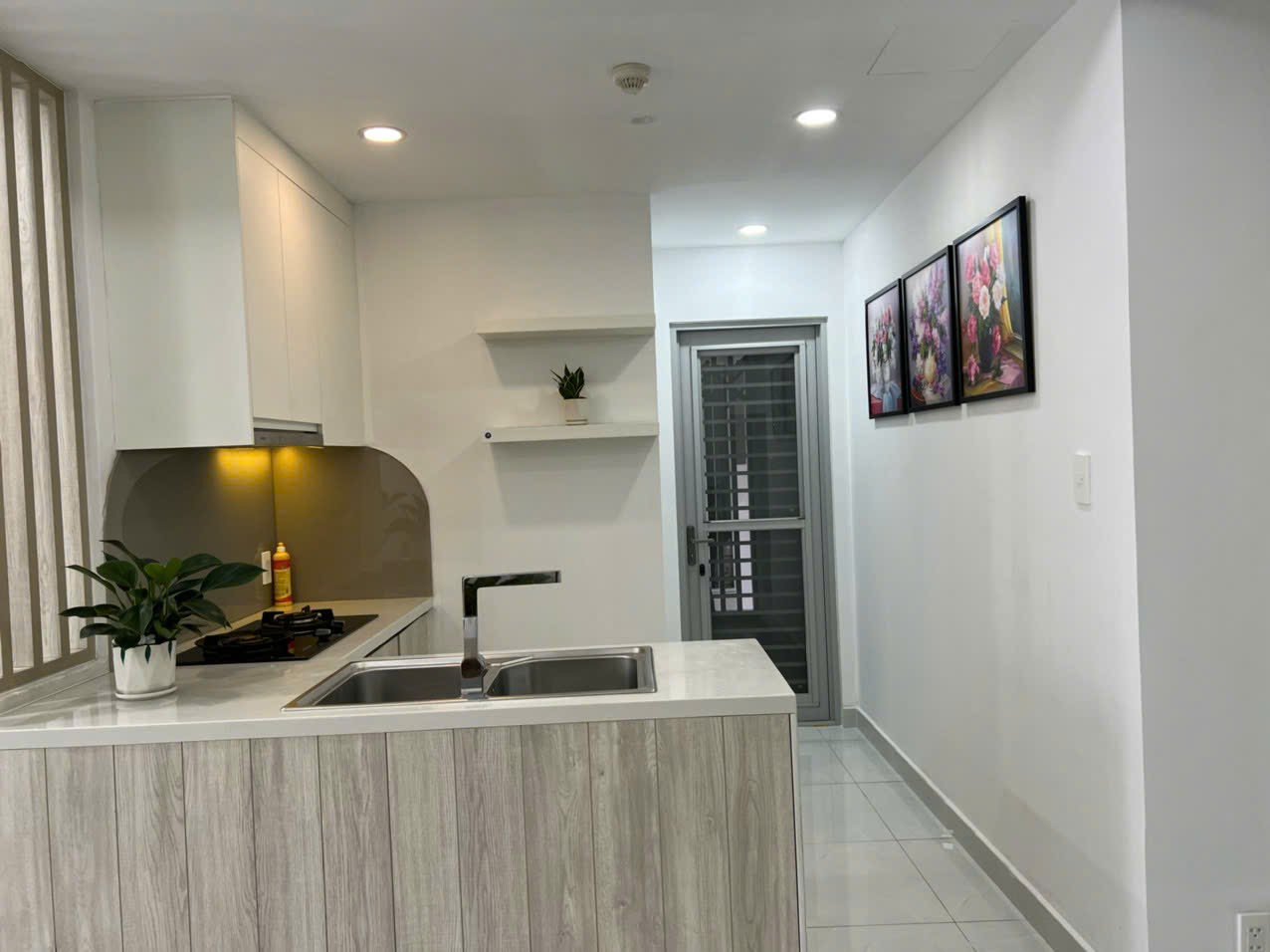 Cho thuê căn hộ Scenic valley, Phú Mỹ Hưng, Q7, 2PN nhà đẹp, giá chỉ 20 triệu 