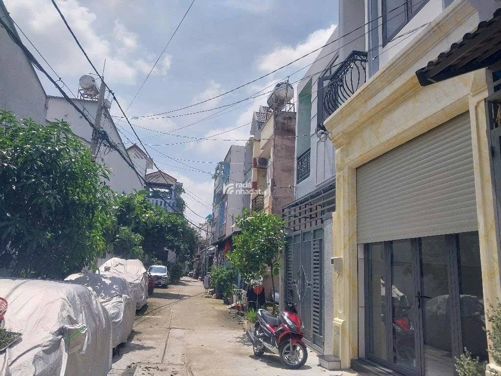 bán nhà gần lê trọng tấn bình hưng hoà B