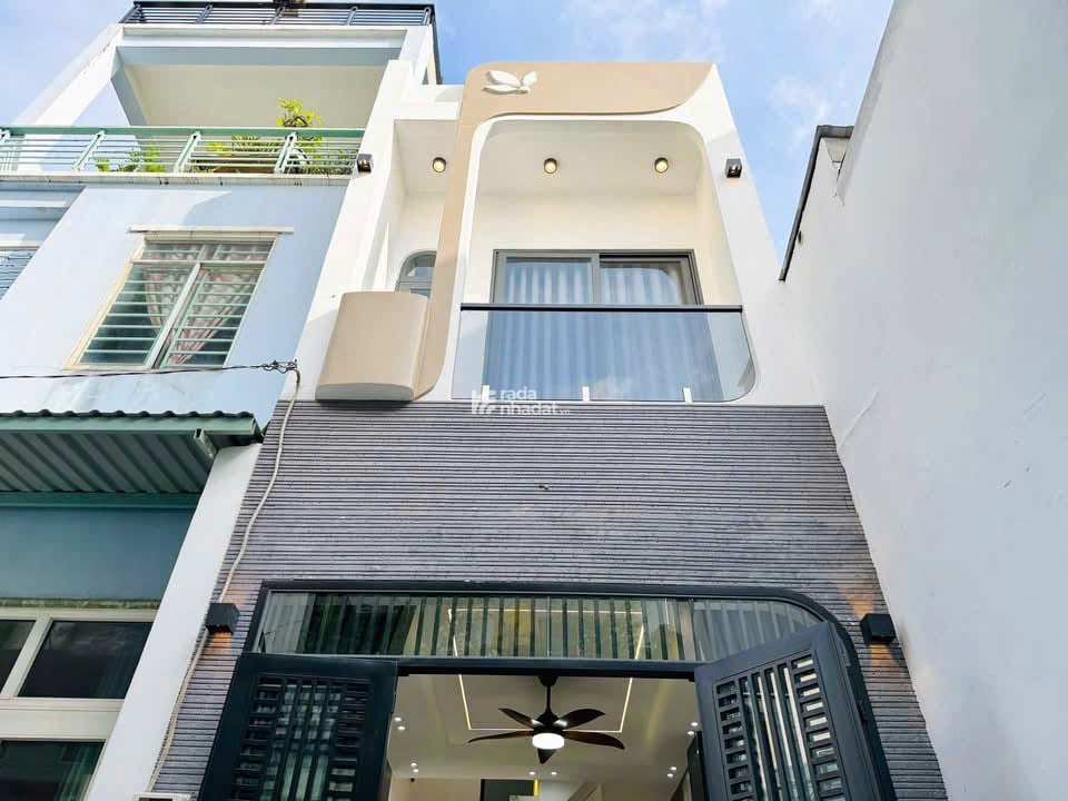 Bán Nhà hem 214 Phan Huy Ích Gò Vấp chỉ 4,5 tỷ có hẻm xe hơi xây mới vô ở ngay