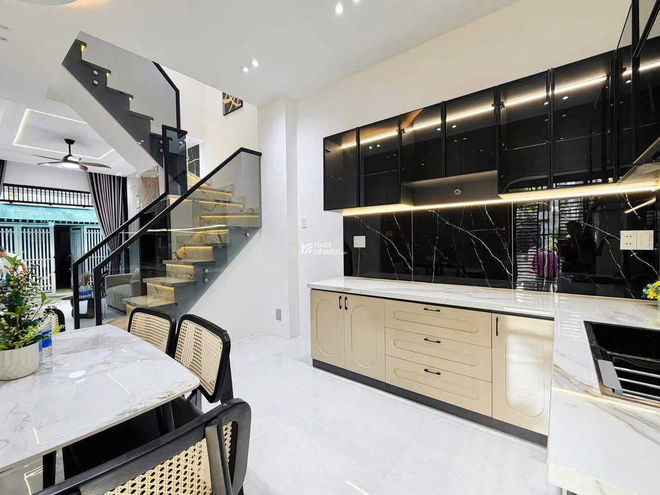 Bán Nhà hem 214 Phan Huy Ích Gò Vấp chỉ 4,5 tỷ có hẻm xe hơi xây mới vô ở ngay