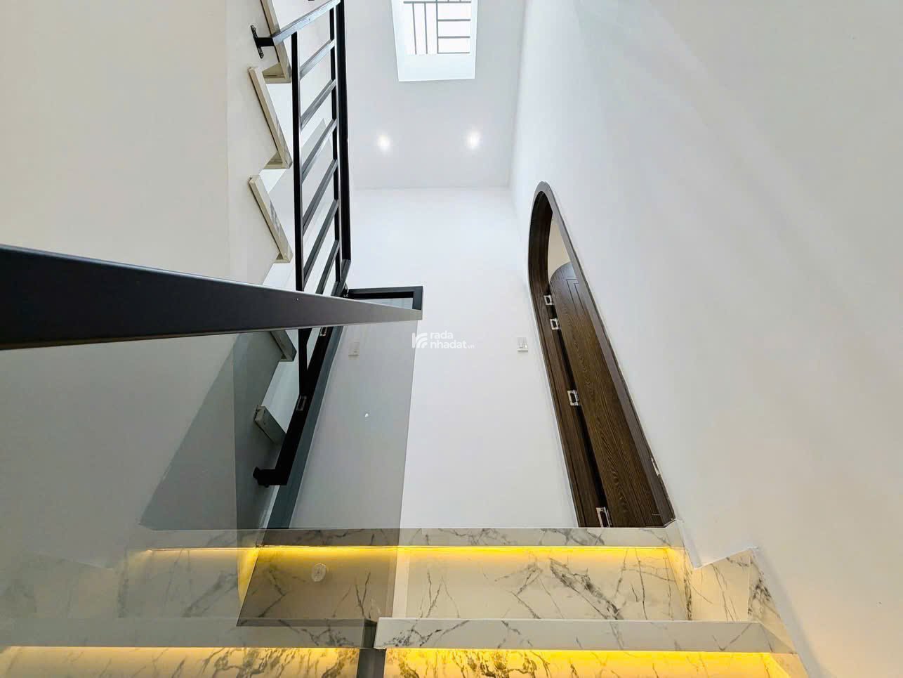 Bán Nhà hem 214 Phan Huy Ích Gò Vấp chỉ 4,5 tỷ có hẻm xe hơi xây mới vô ở ngay