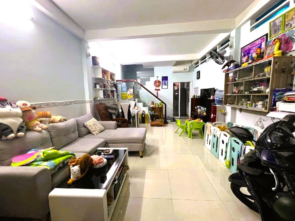 Bán nhà 60m2 lô góc hẻm ba gác, 1 xẹt, ngang đẹp 4,6m, đường Dương Bá Trạc Quận 8
