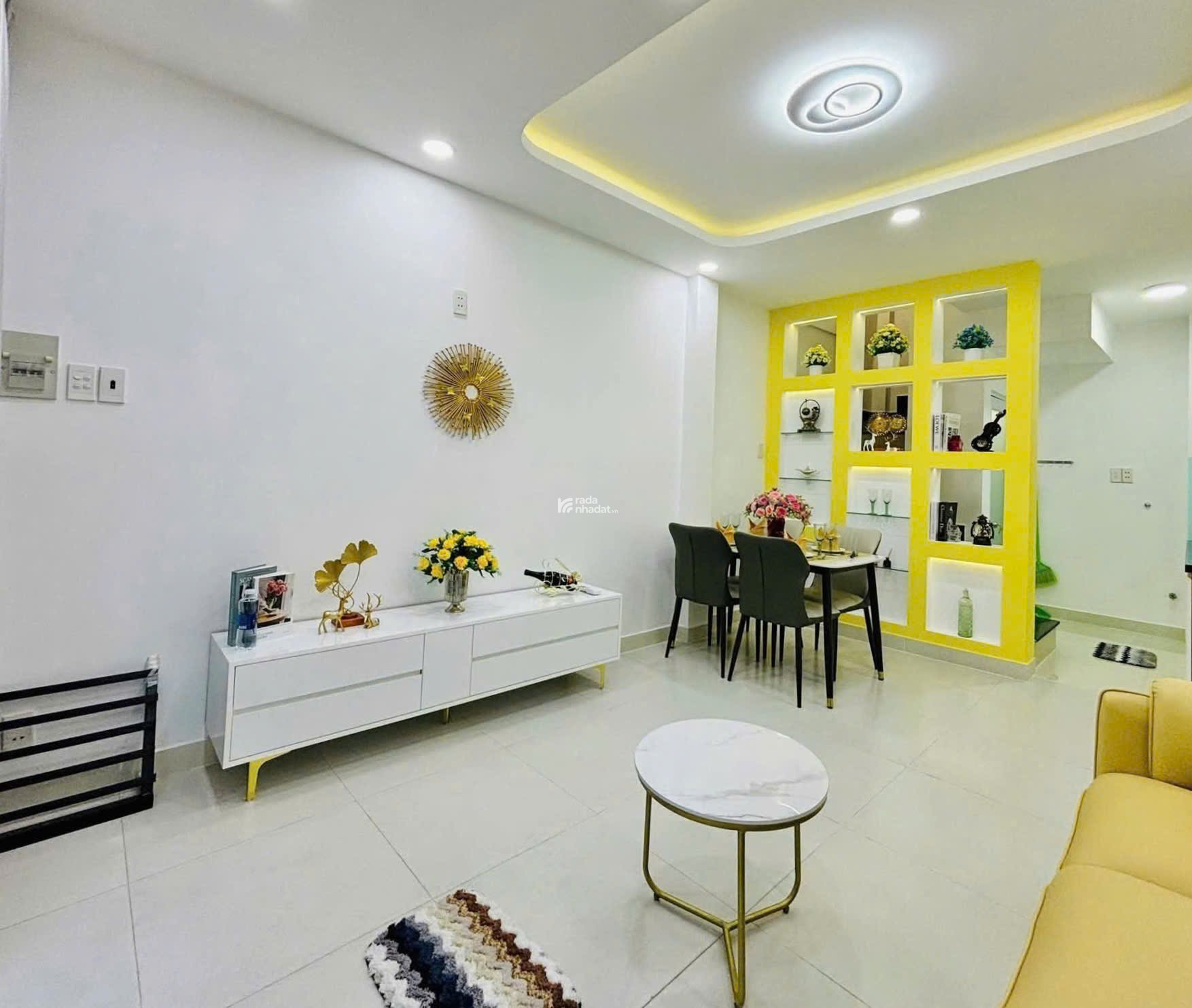 Nhà hẻm Ô tô đỗ cửa Lê Văn Sỹ - QUẬN 3 - 3.5 x 7 m - 5 Tầng - 7.45 tỷ