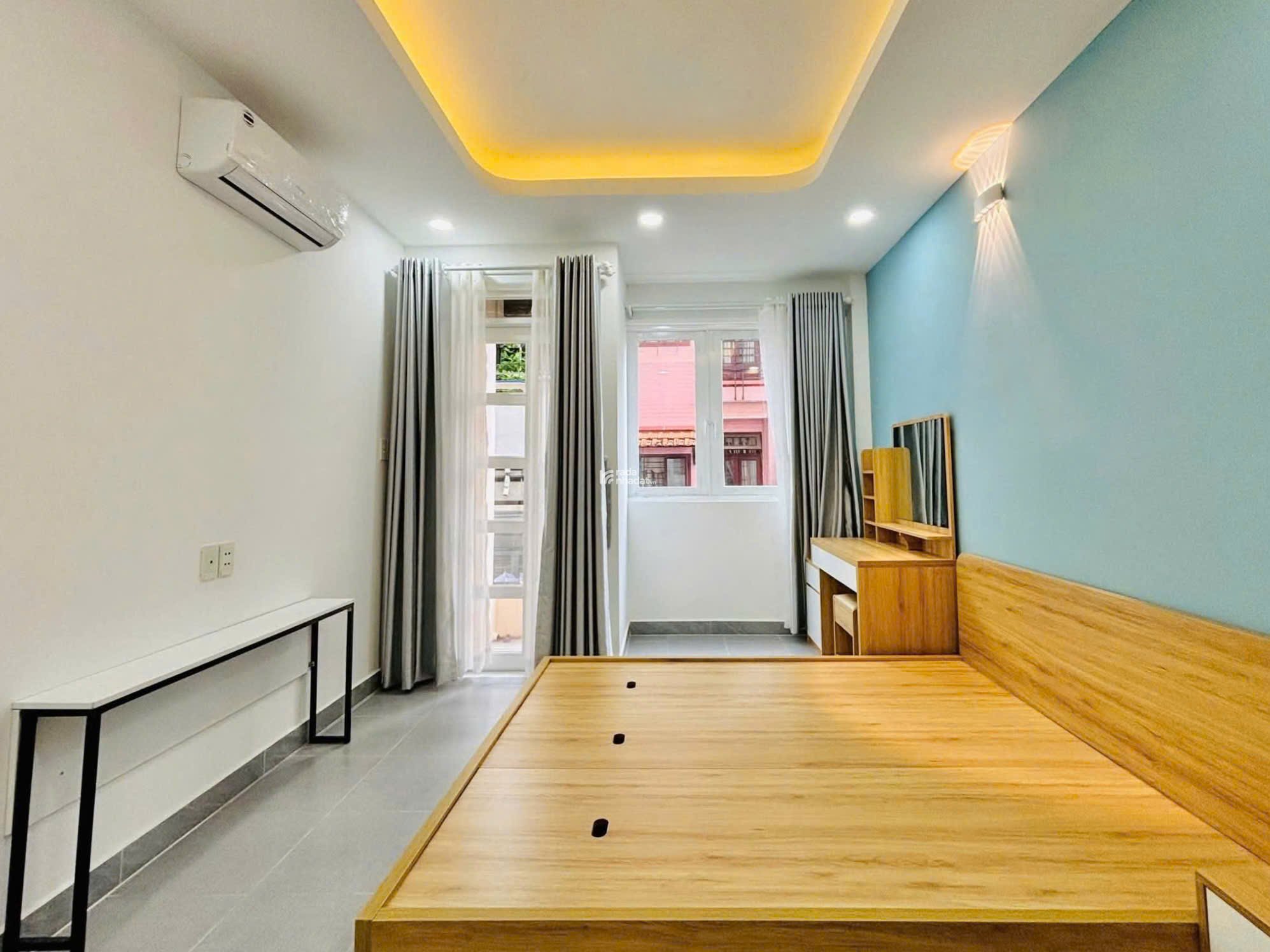 Nhà hẻm Ô tô đỗ cửa Lê Văn Sỹ - QUẬN 3 - 3.5 x 7 m - 5 Tầng - 7.45 tỷ