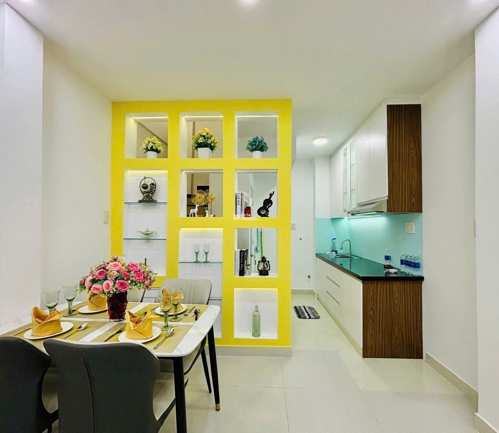 Nhà hẻm Ô tô đỗ cửa Lê Văn Sỹ - QUẬN 3 - 3.5 x 7 m - 5 Tầng - 7.45 tỷ