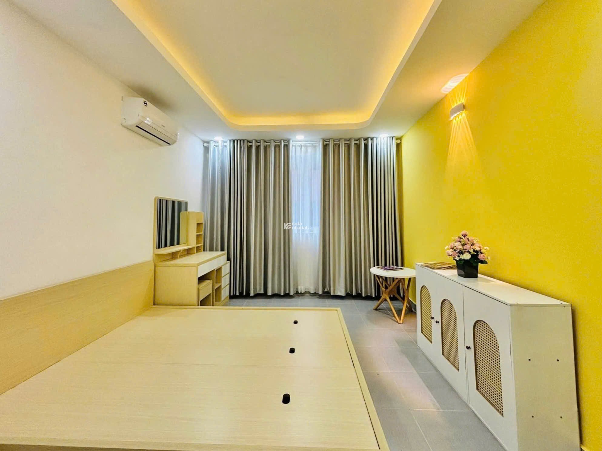 Nhà hẻm Ô tô đỗ cửa Lê Văn Sỹ - QUẬN 3 - 3.5 x 7 m - 5 Tầng - 7.45 tỷ