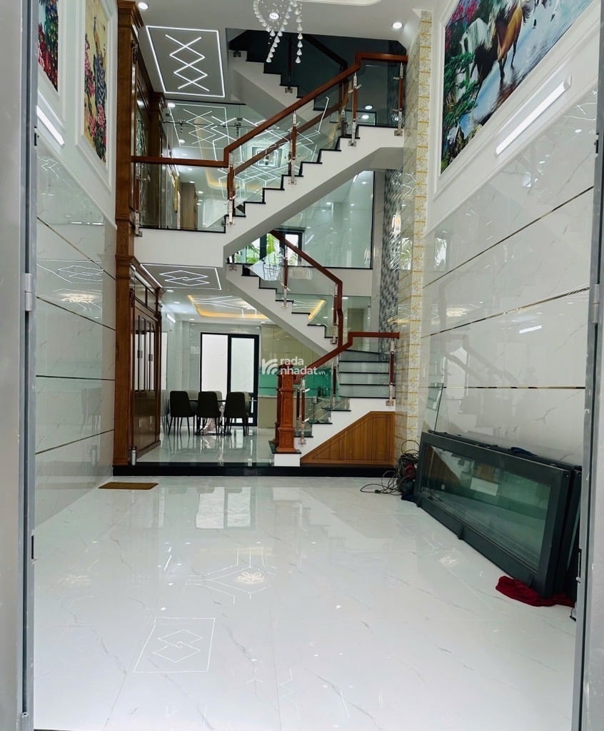 Bán nhà đường mã lò lê văn qưới bình trị đông