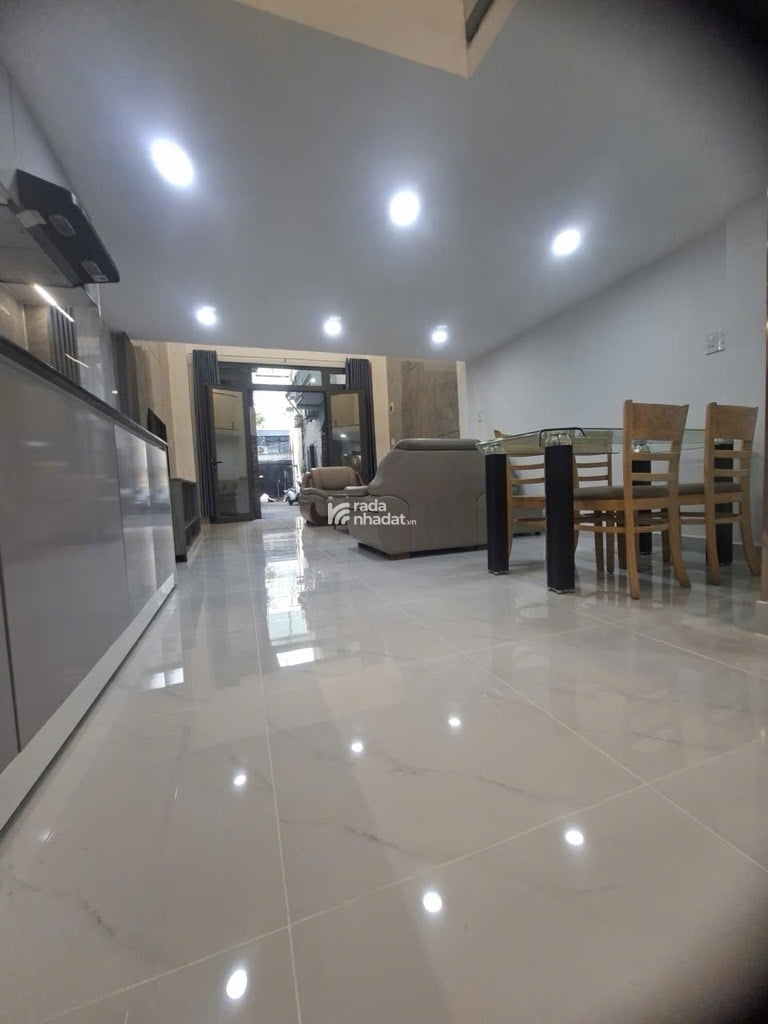 NHÀ MỚI TINH THIẾT KẾ SANG TRỌNG ĐẦY ĐỦ TIỆN ÍCH