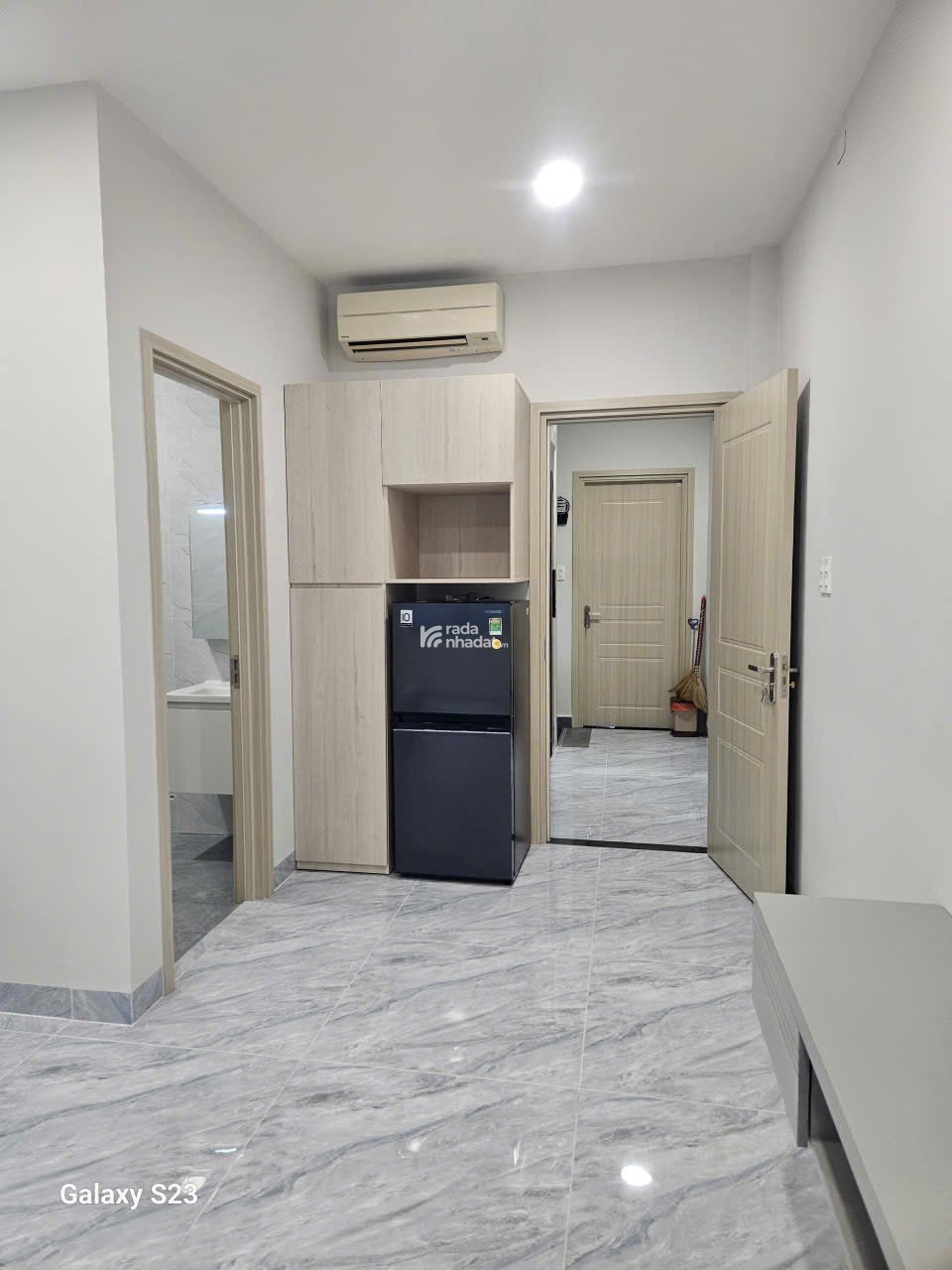 Phòng dv vip . Nội thất cao cấp. Thang máy. Thẻ từ