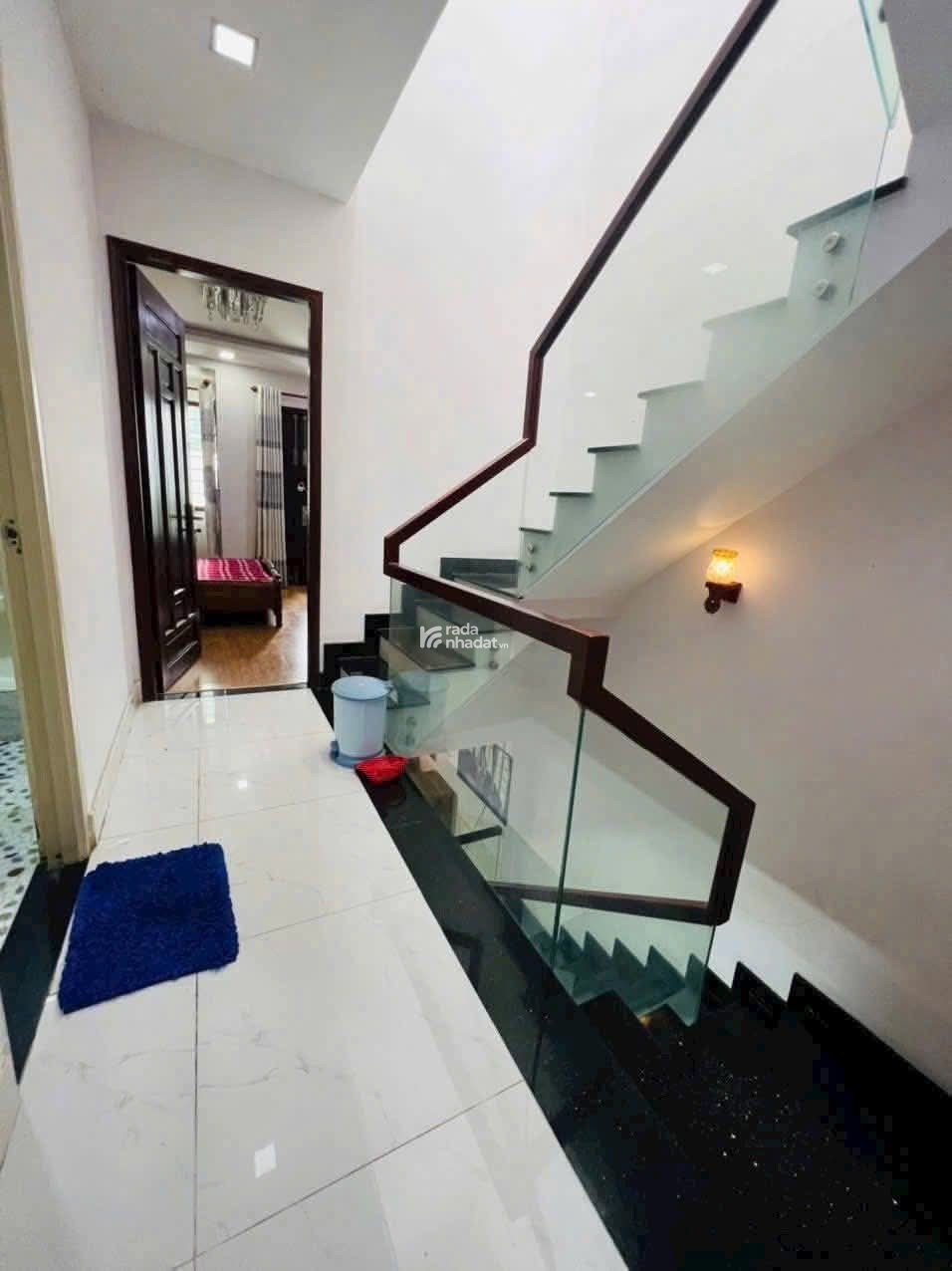 NHÀ ĐẸP MỚI CỨNG - HXH GẦN EMART - 65m2 (4.1x15.8) - CHỈ 5.93 TỶ
