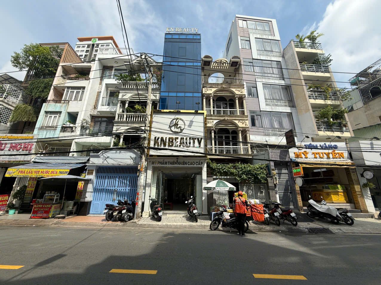 HOT : BÁN TÒA NHÀ VP, MẶT TIỀN NGUYỄN VĂN THƯƠNG, P25 , BÌNH THẠNH