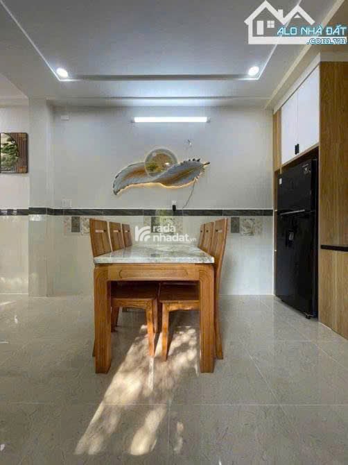 Bán gấp căn nhà siêu vip Phan Văn Trị, Gò Vấp / 58m2 / 3 tỷ 690 triệu / sổ hồng riêng/ hẻm oto