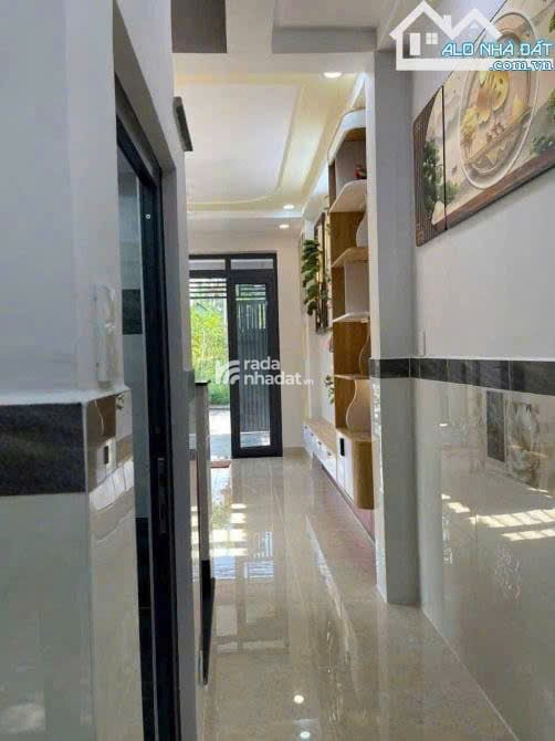 Bán gấp căn nhà siêu vip Phan Văn Trị, Gò Vấp / 58m2 / 3 tỷ 690 triệu / sổ hồng riêng/ hẻm oto