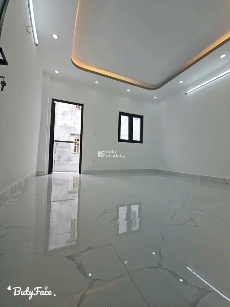 NHÀ ĐẸP Ở NGAY , SÁT AEON BÌNH TÂN , HXH THÔNG THOÁNG 4M X 12M, NHỈNH 4 TỎI XÍU XIU.