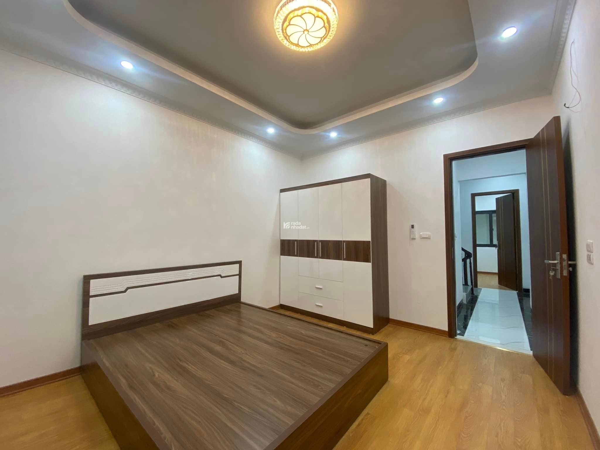 Bán gấp căn hộ chung cư 79 phố Thanh Đàm, Hoàng Mai 103,2m2, T6, chỉ 3.1 tỷ, 3 PN. LH chính chủ
