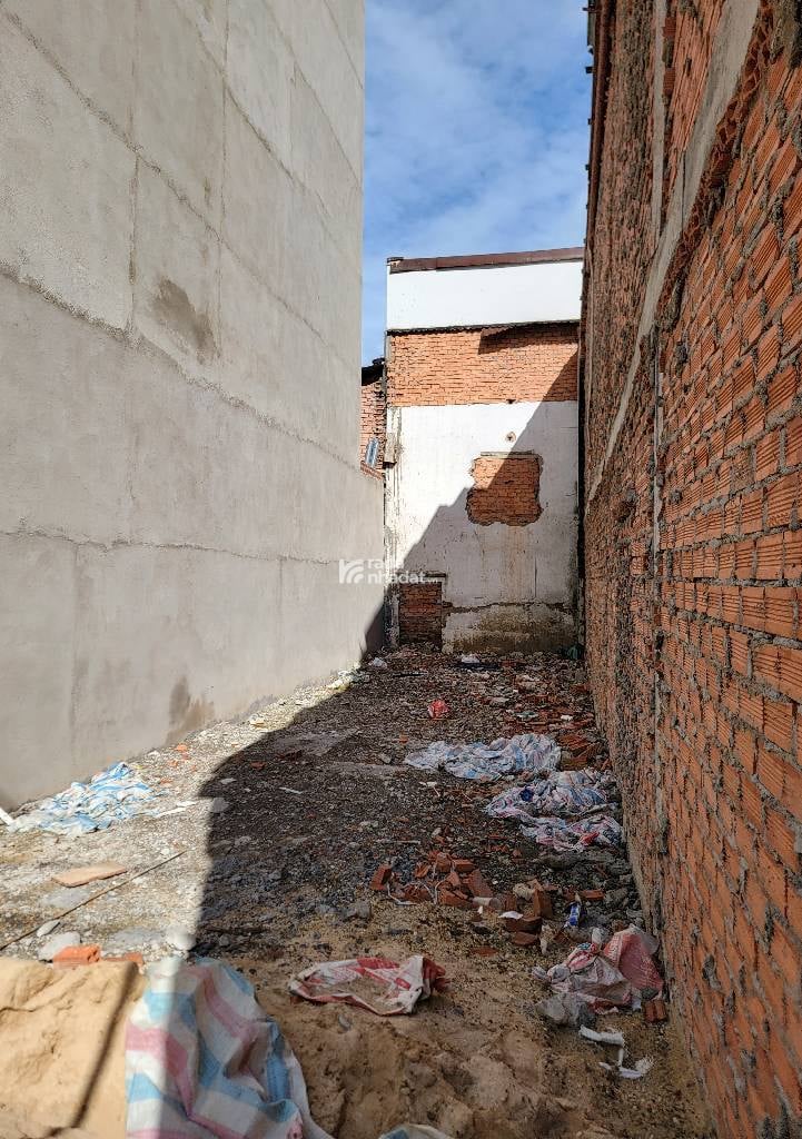 BÁN ĐẤT NỀN FULL THỔ CƯ HẺM 6M HƯƠNG LỘ 2. NHỈNH NHẸ 5 TỶ.