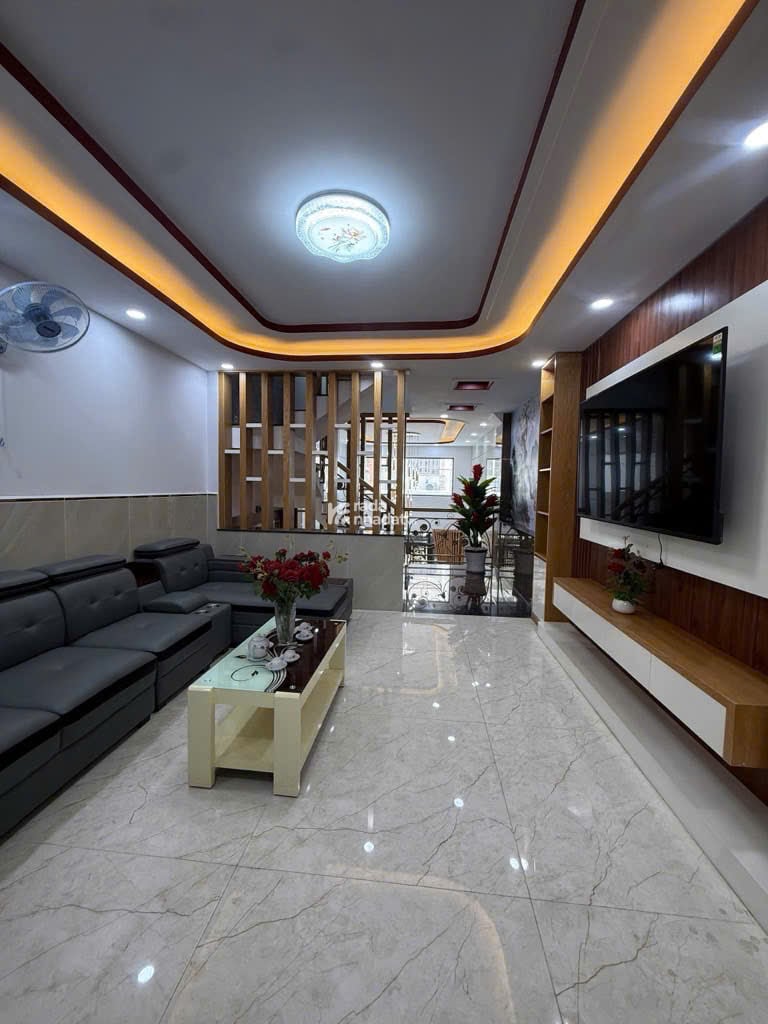 BÁN NHÀ ĐẸP - HXH - PHƯỜNG 14 - PHAN HUY ÍCH - GÒ VẤP - GẦN EMART2 - 4 TẦNG - GIÁ CHỈ 9 TỎI 700