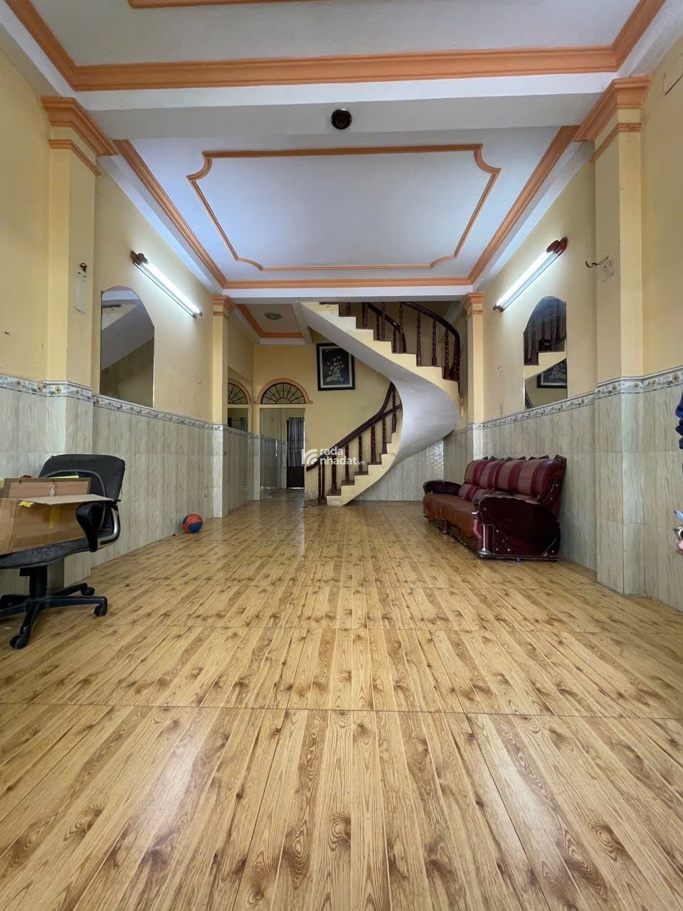 Nhà HXH 6m Lê Văn Quới, 52m2, 4 tầng, chỉ 5.35 tỷ TL, tiện ở  KD