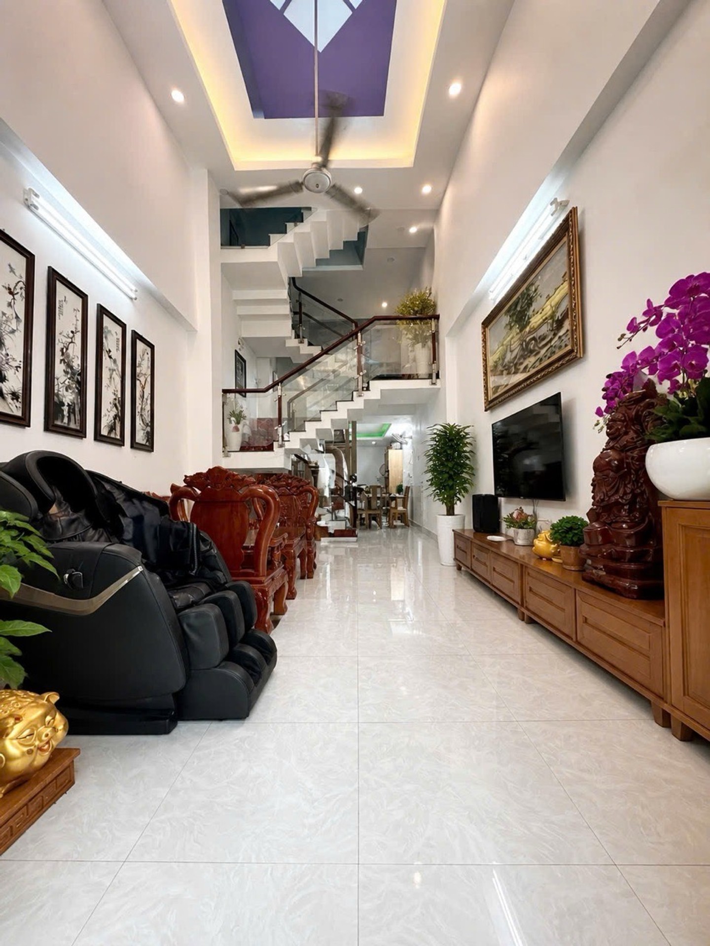 Cần bán căn nhà 4 tầng HT13, Q12, Dt 62m2, giá chỉ 5,6 tỷ, full công năng
