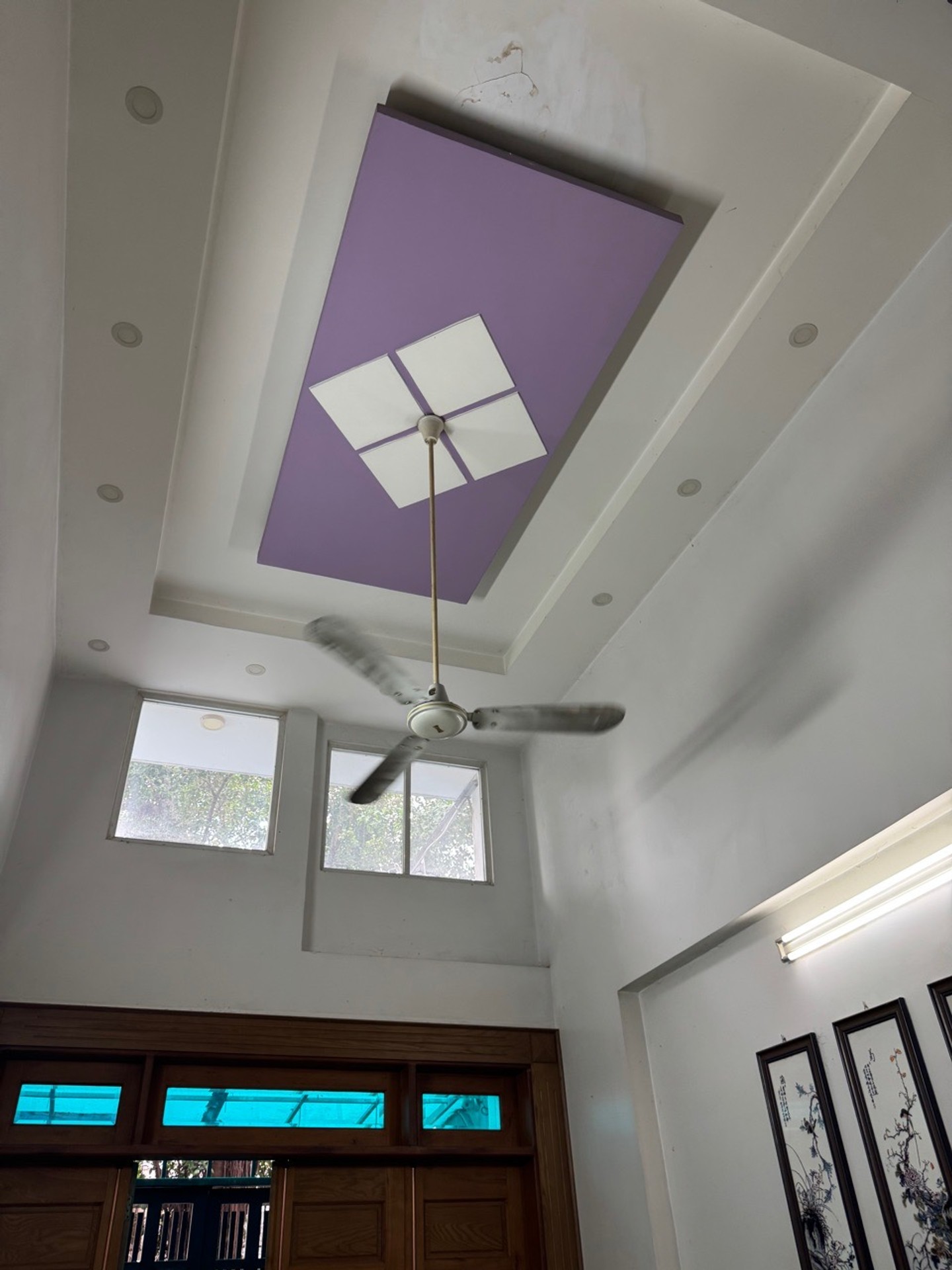 Cần bán căn nhà 4 tầng HT13, Q12, Dt 62m2, giá chỉ 5,6 tỷ, full công năng