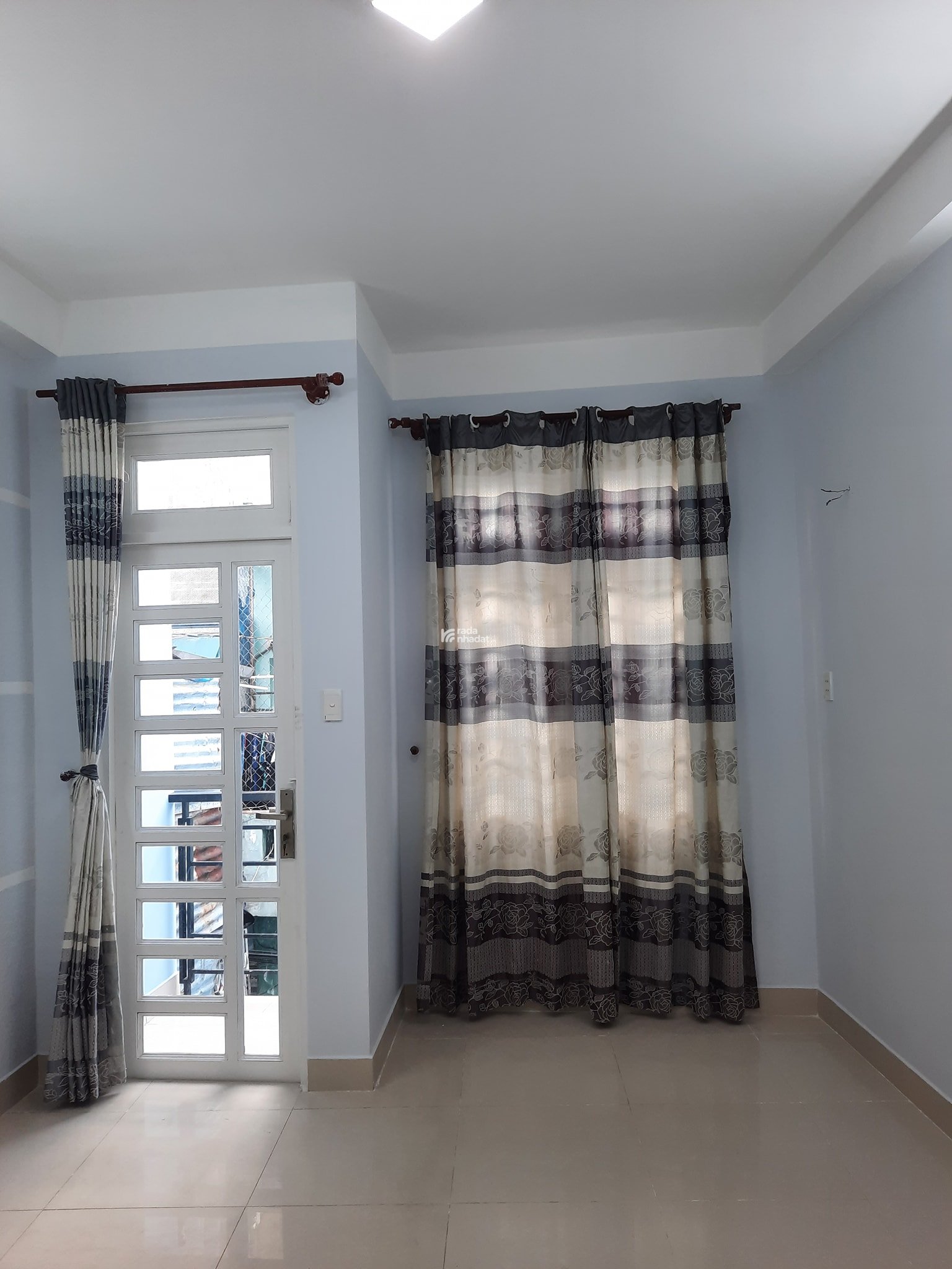 Chính chủ gửi bán nhà Nguyễn Duy Cung- gần ngã 3 Tân Sơn- Dt 70m2- Giá  4.65  tỷ tl