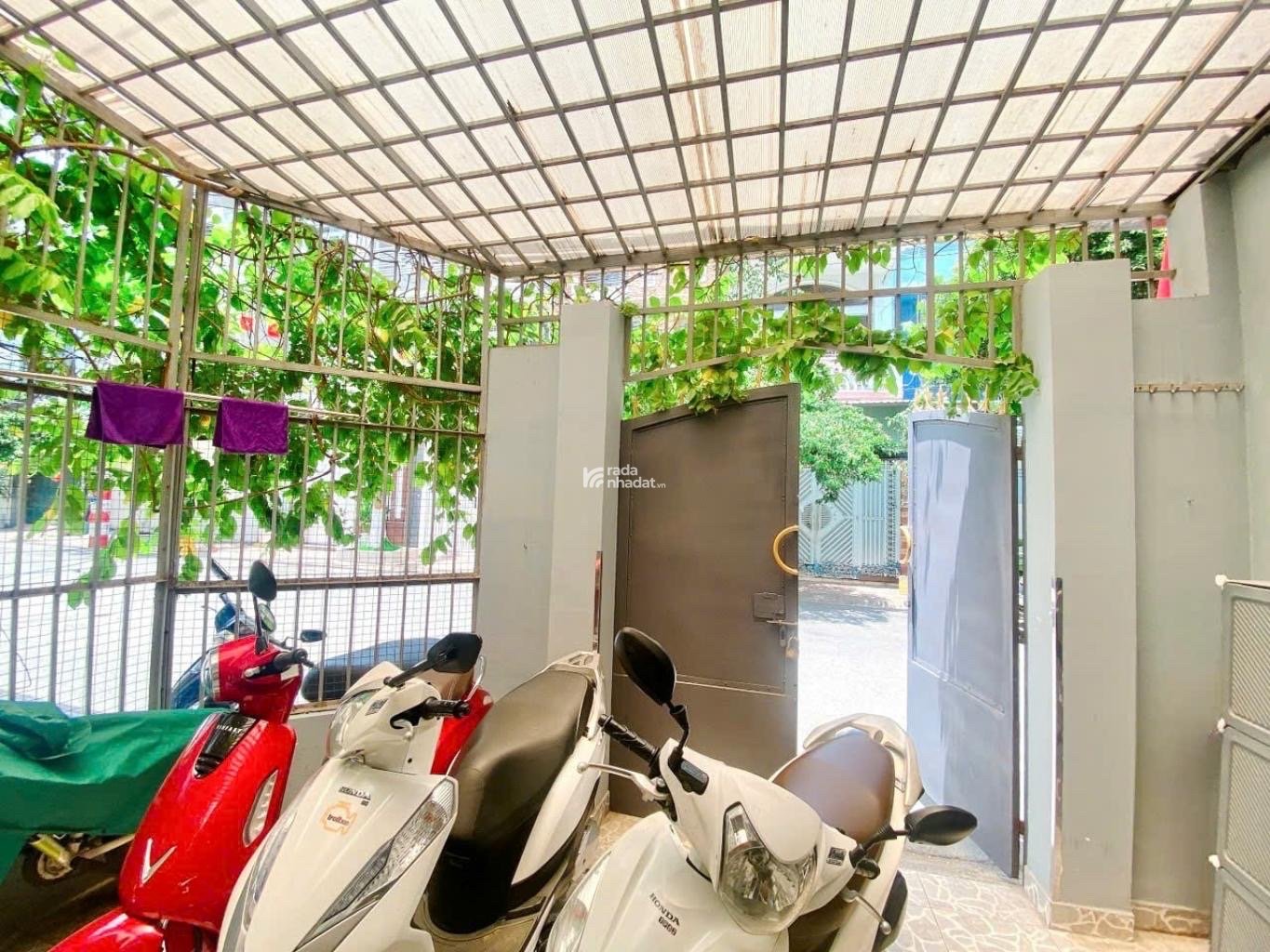 LÔ GÓC 2  MẶT TIỀN HẺM XE TẢI 10M - NGAY NHÀ GA T3 - HOÀNG HOA THÁM - TÂN BÌNH - 60M2 - 3 TẦNG -