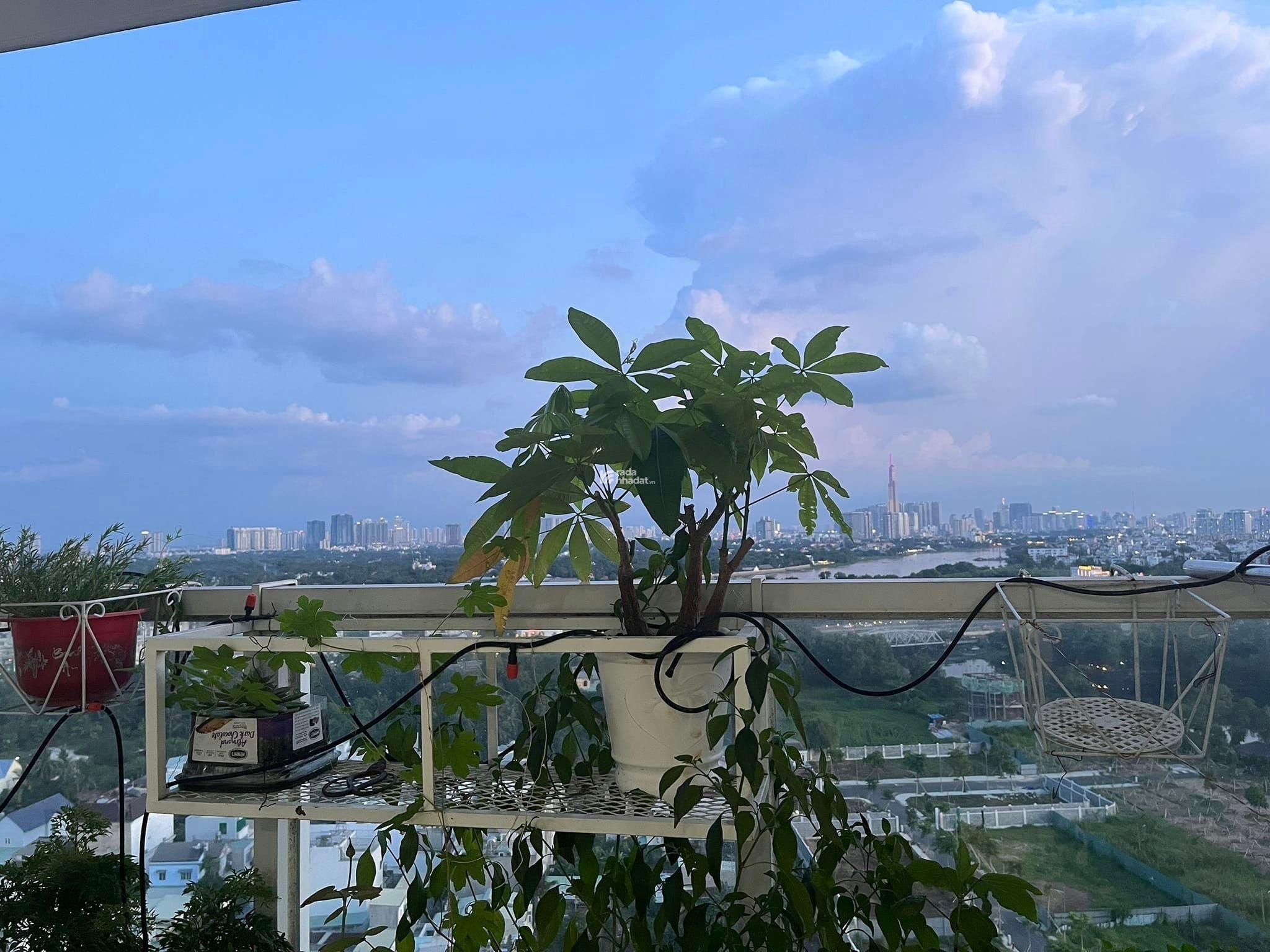 Hàng hiếm, bán căn trục 11,12 tòa C6-D'Capitale, full nội thất. Giá 11 tỷ bao phí. LH: 0931 226 ***