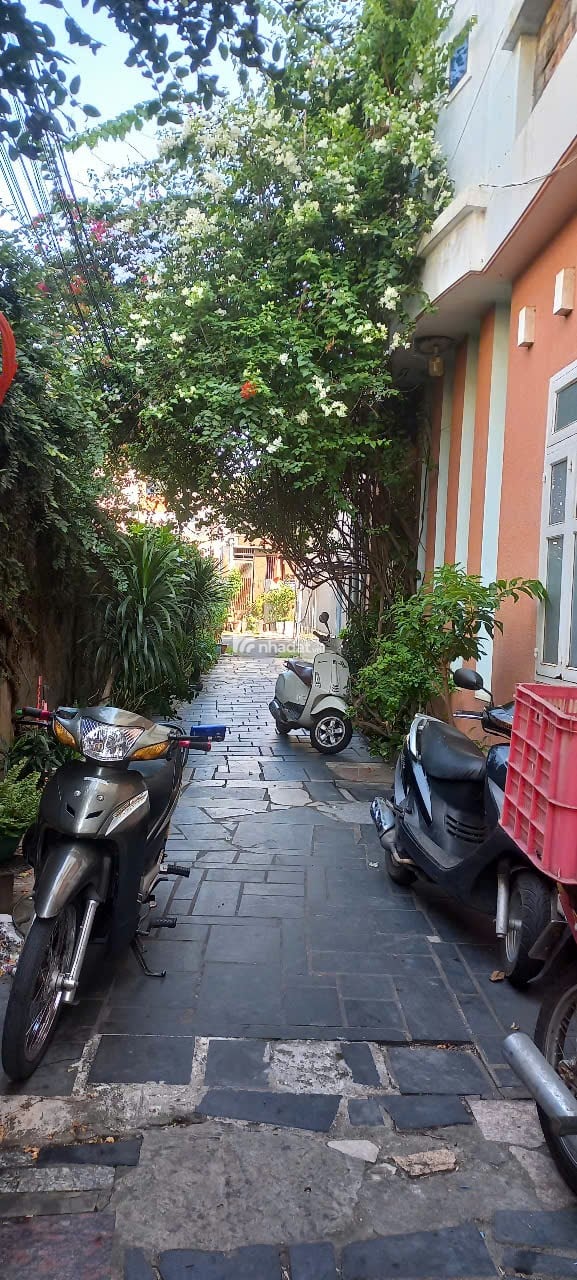 BÌNH THỌ NGANG 14M_NHÀ Ở TRỌ _GẦN HXH _TRƯỜNG SPKT_ DÒNG TIỀN 12TR _GIÁ 8 TỶ