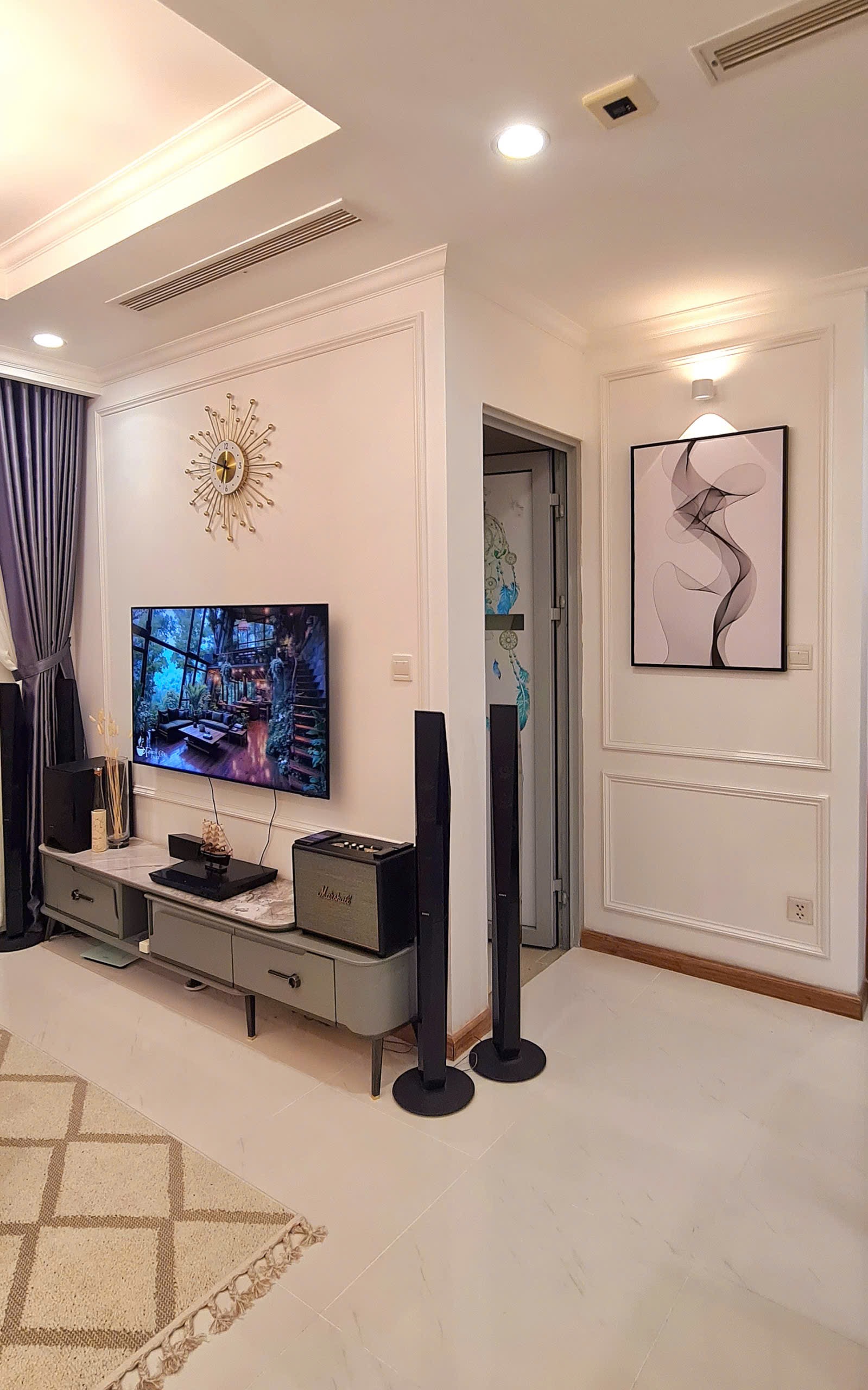 CHÍNH CHỦ BÁN CĂN HỘ 2 PHÒNG NGỦ VINHOME TÂN CẢNG SIÊU ĐẸP, SẴN VỀ Ở NGAY!