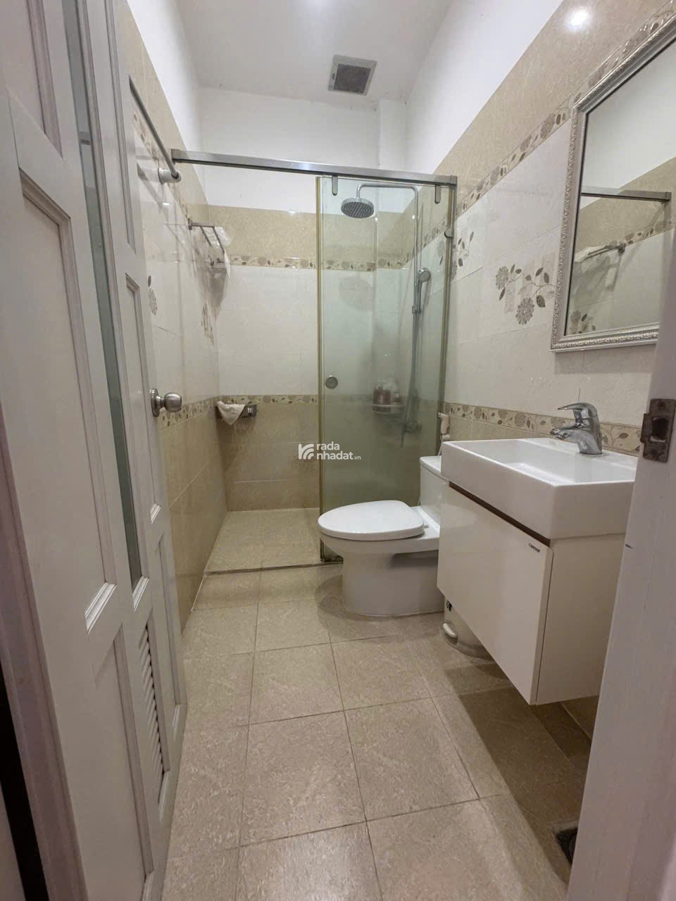 Bán nhà mặt tiền Dân Chủ, 64m2, 4 tầng, full nội thất, chỉ 11 tỷ TL