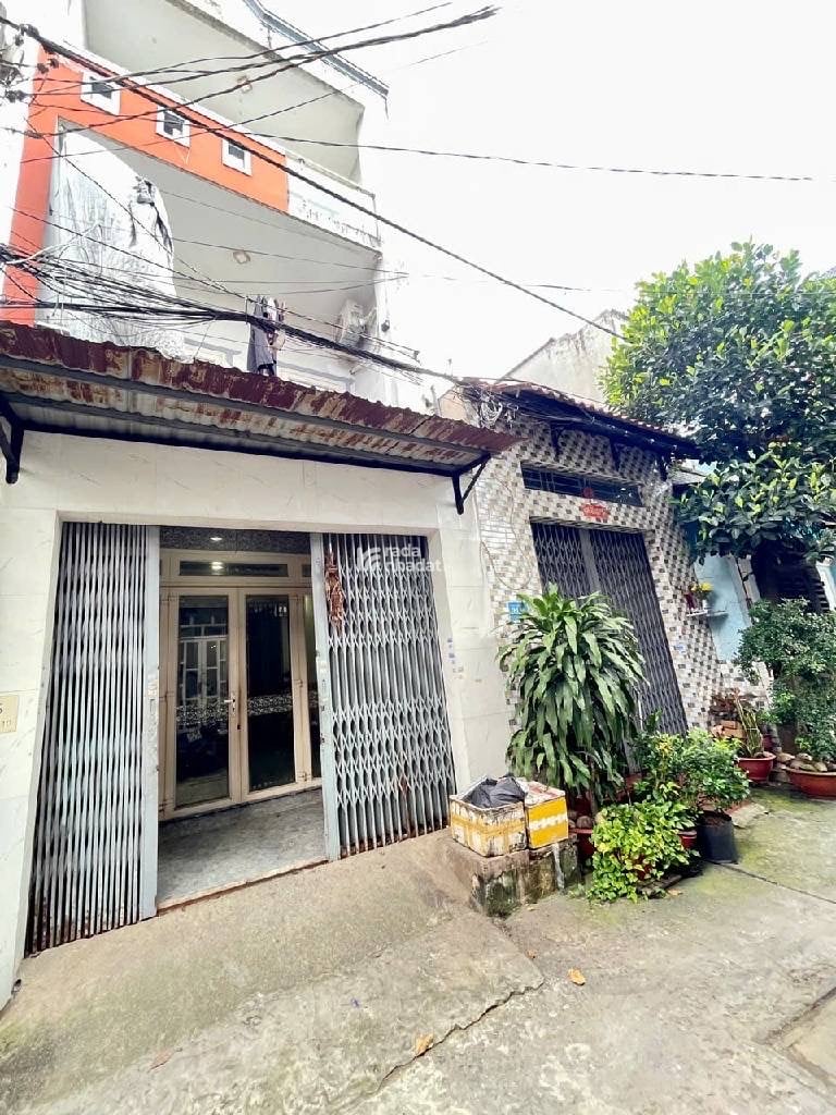 Nhà đẹp BTCT 3 tầng, HXH né nhau, ngay siêu thị AEON Tân Phú