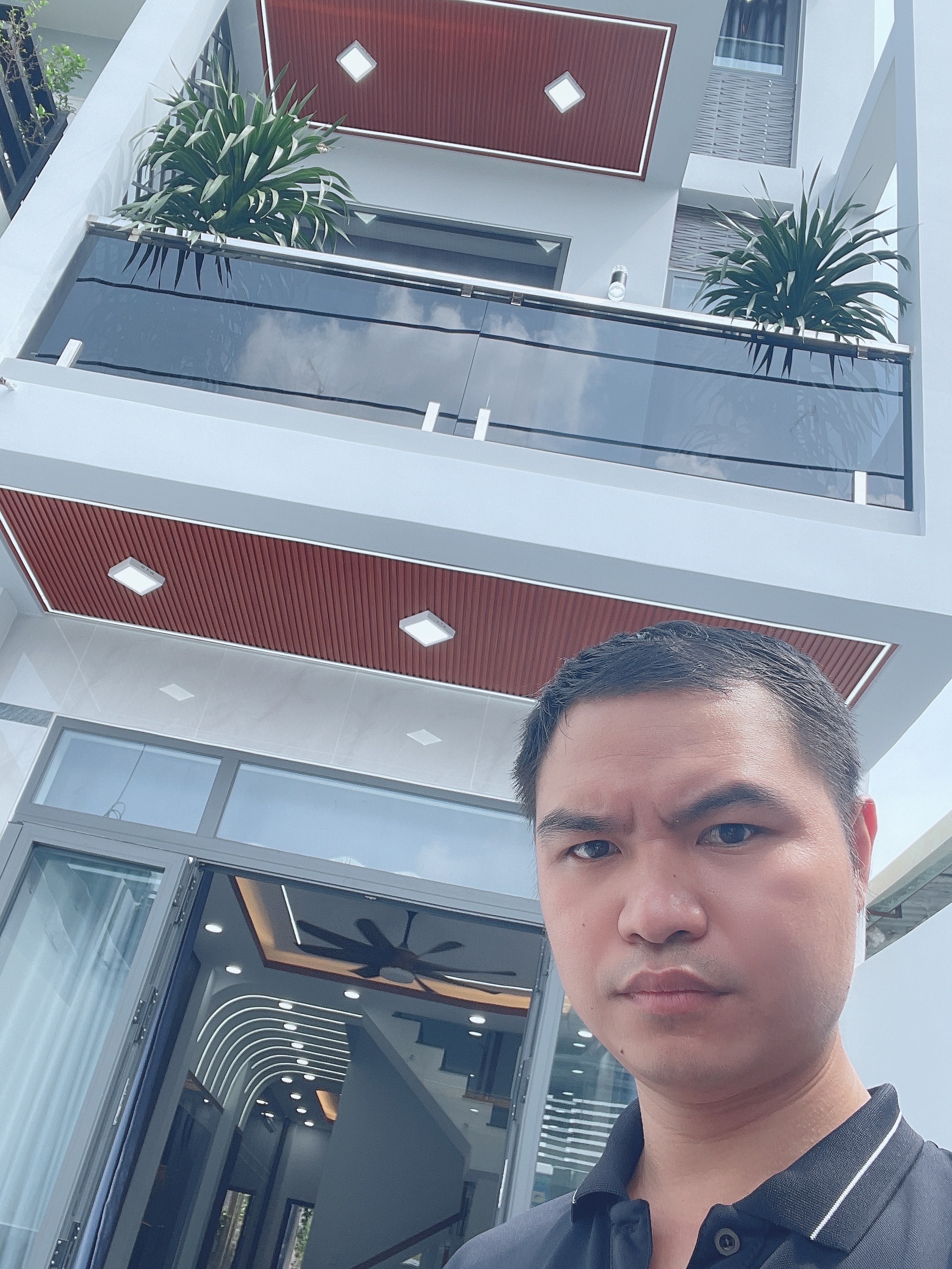 Chủ bán nhà 5 tầng  mặt tiền nhựa 4 x 25,  Đông Thạnh 4, Hóc Môn , 