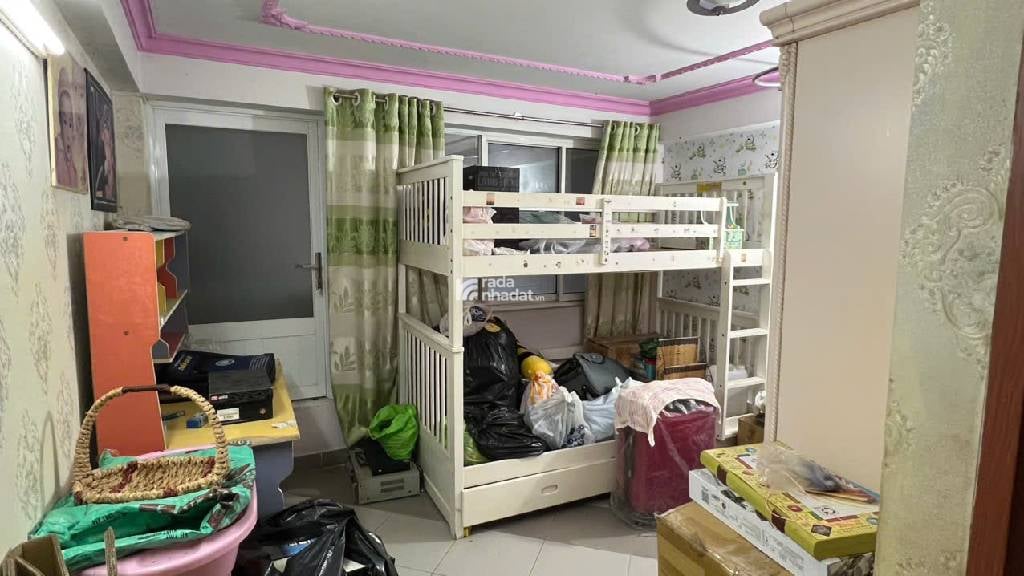 NHÀ ĐẸP 5 TẦNG BTCT SÁT BÊN ĐẦM SEN SẴN DÒNG TIỀN 15 THÁNG.