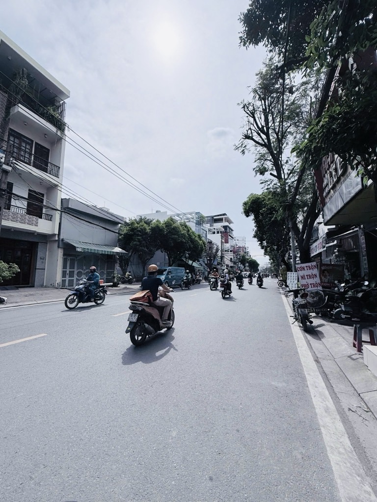 MẶT TIỀN KINH DOANH - KHU BÀU CÁT - TÂN BÌNH - 2 TẦNG - 72m2