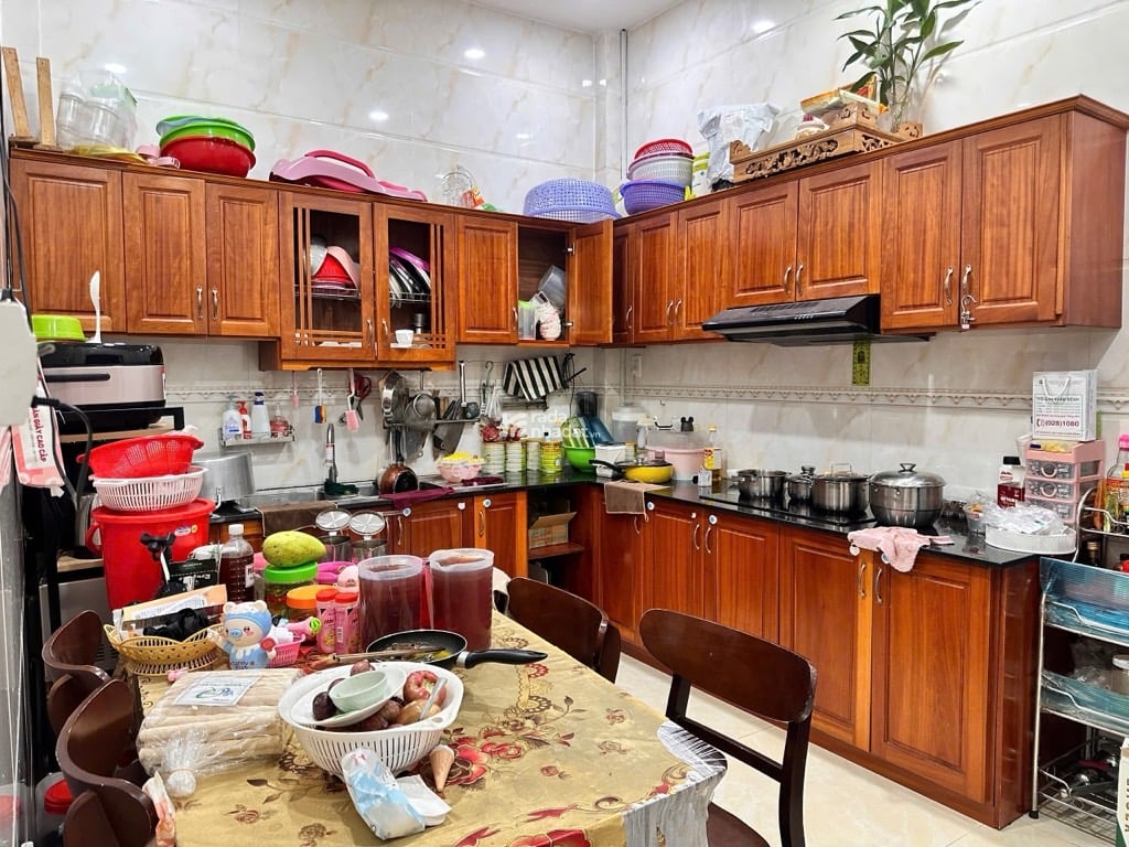 NHÀ TRỆT LẦU MÁI THÁI HẺM XE HƠI GẦN CHỢ TĂNG NHƠN PHÚ B Q9 -81m2 CHỈ 6,XTỶ TLCC