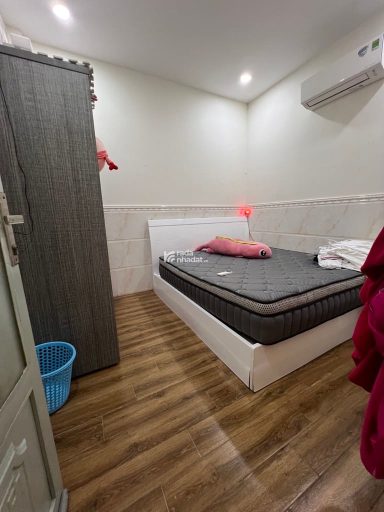 NHÀ TRỆT LẦU MÁI THÁI HẺM XE HƠI GẦN CHỢ TĂNG NHƠN PHÚ B Q9 -81m2 CHỈ 6,XTỶ TLCC