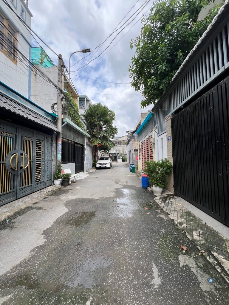 NHÀ TRỆT LẦU MÁI THÁI HẺM XE HƠI GẦN CHỢ TĂNG NHƠN PHÚ B Q9 -81m2 CHỈ 6,XTỶ TLCC