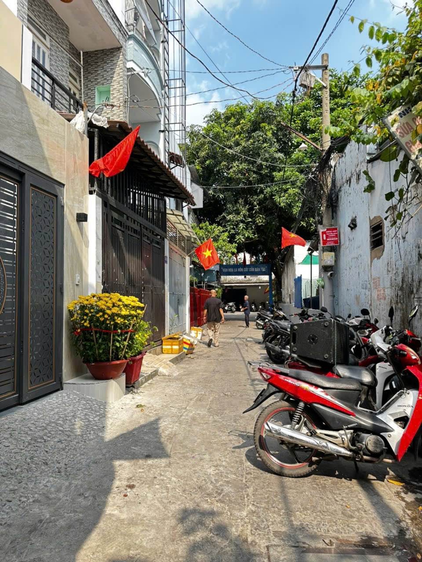 Nhà nát HXH Dương Văn Dương, cách mặt tiền 20m, 72m2, 4x18, gần Aeon, 6.3 tỷ TL