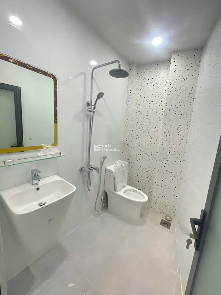 XE HƠI 5M ĐỖ CỬA - LÊ QUANG SUNG – P.9- Q.6- DT: 4.6 X 10M (NỞ HẬU: 5.2M) -7 TỶ 49