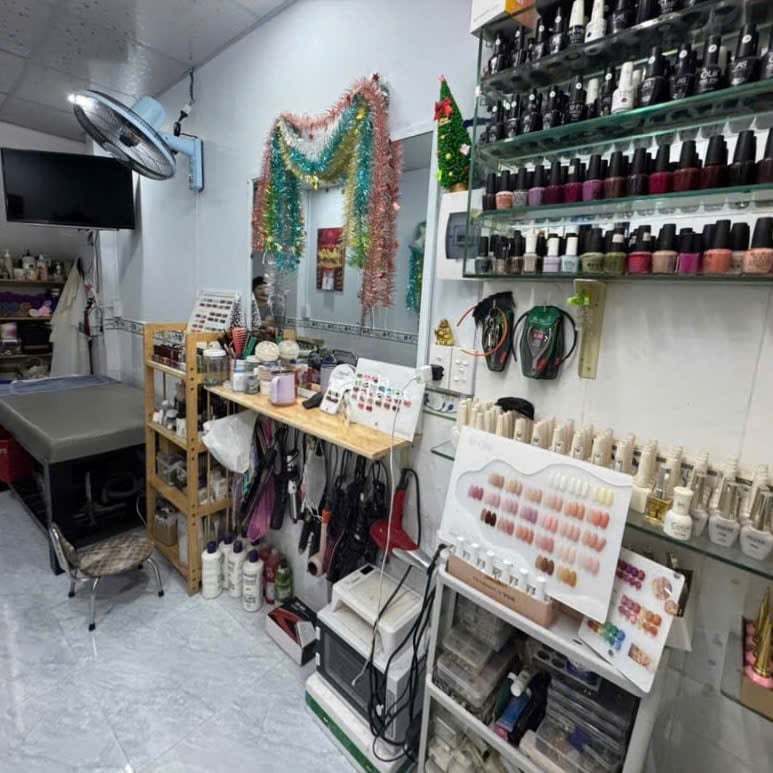 Nhà hẻm Cách Mạng Tháng Tám - QUẬN 10 - 68 m2 - 3.7 tỷ