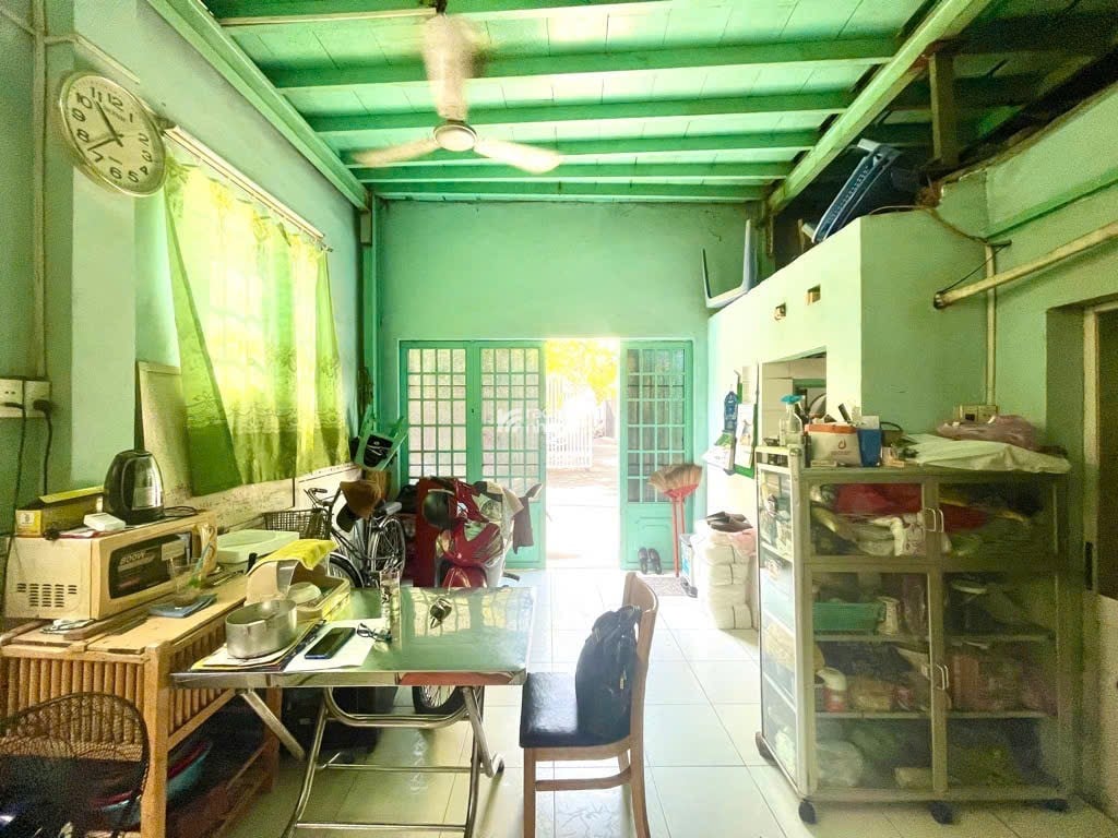 NHÀ MẶT PHỐ - LÔ GÓC - NGANG BỀ THẾ HƠN 13M - KINH DOANH VÔ ĐỐI - NGAY NGUYỄN VĂN TRỖI