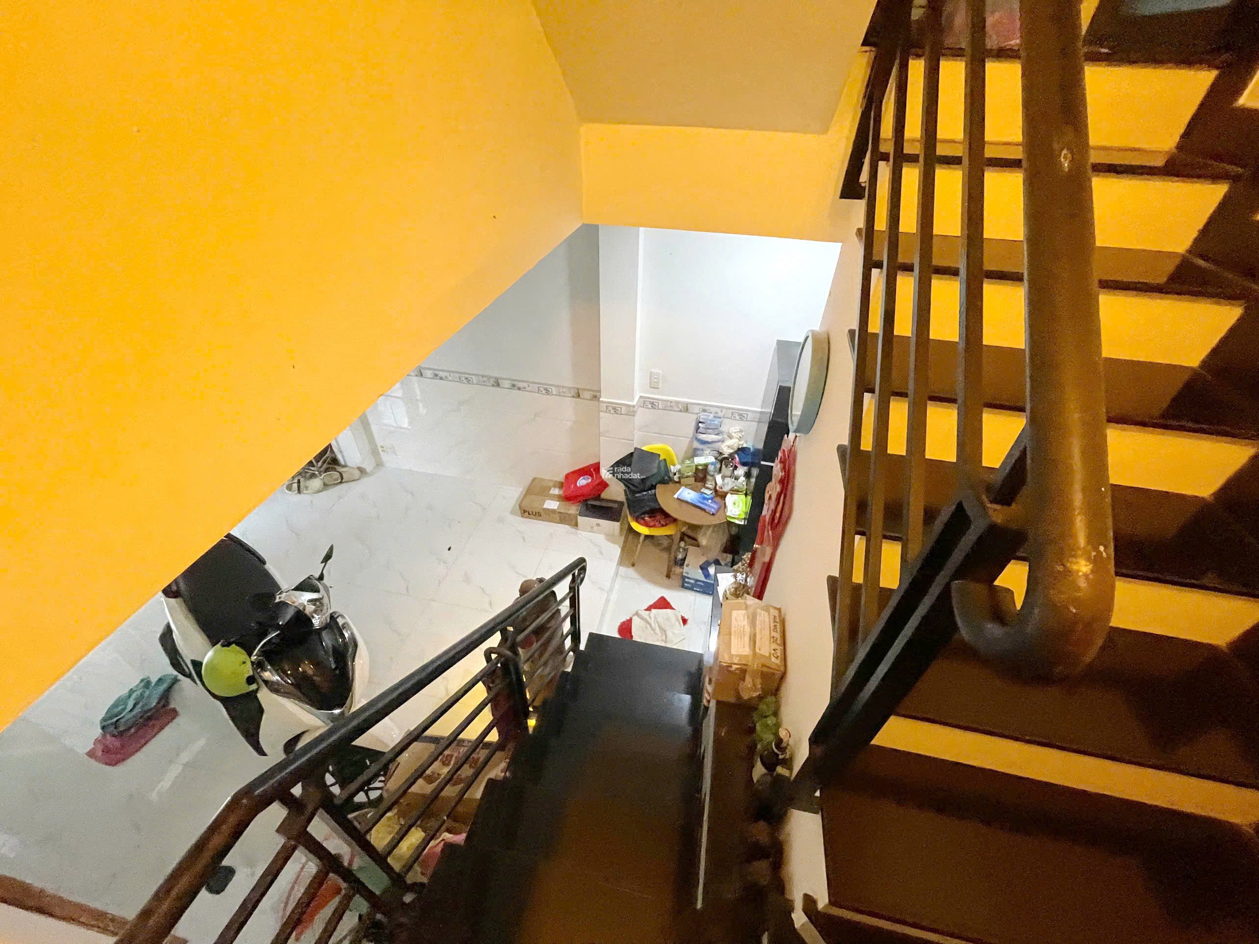 Bán nhà hẻm Q7, 1 trệt 1 lửng 2 lầu, 5,2 tỷ, 66m2.