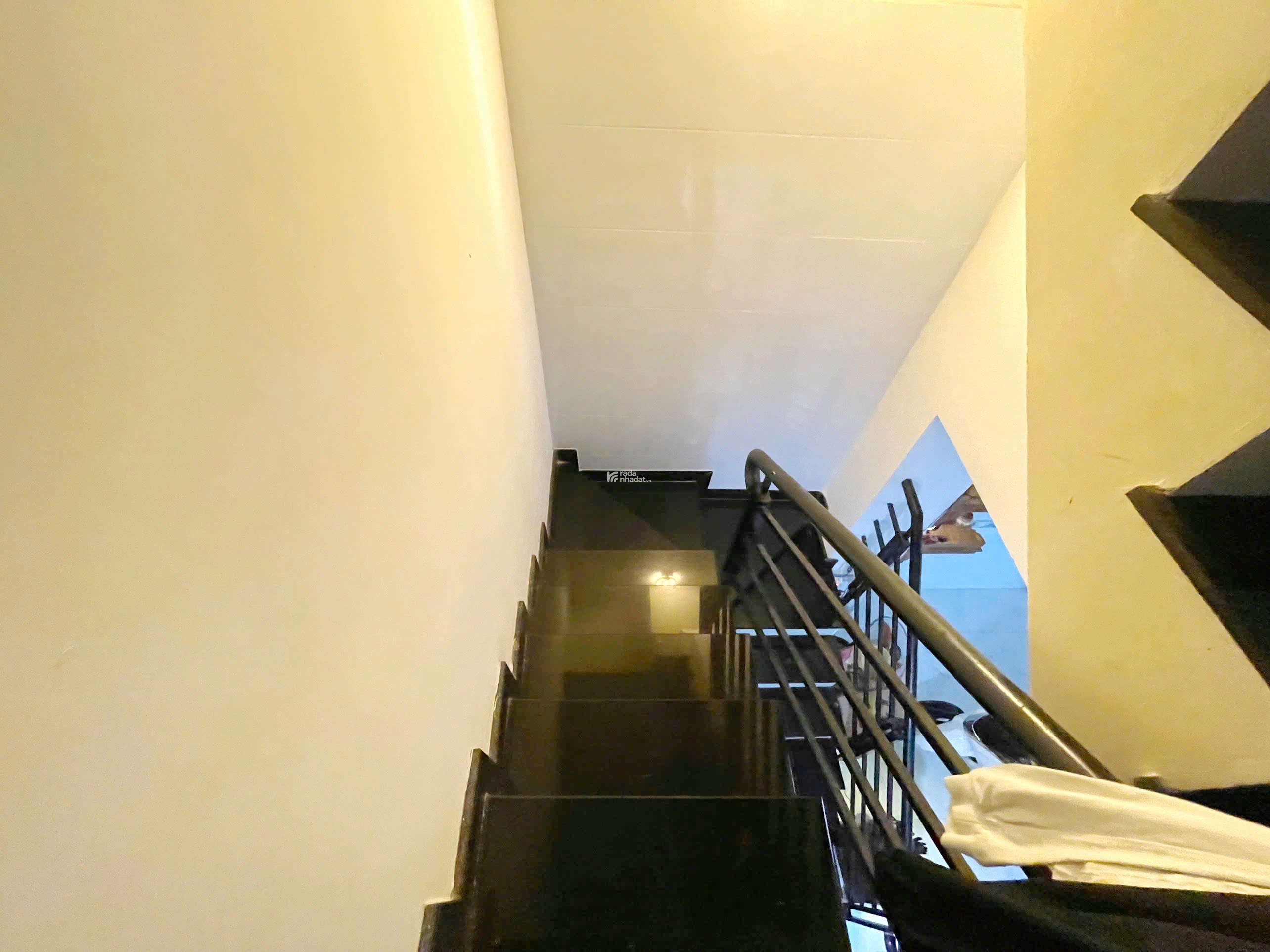 Bán nhà hẻm Q7, 1 trệt 1 lửng 2 lầu, 5,2 tỷ, 66m2.